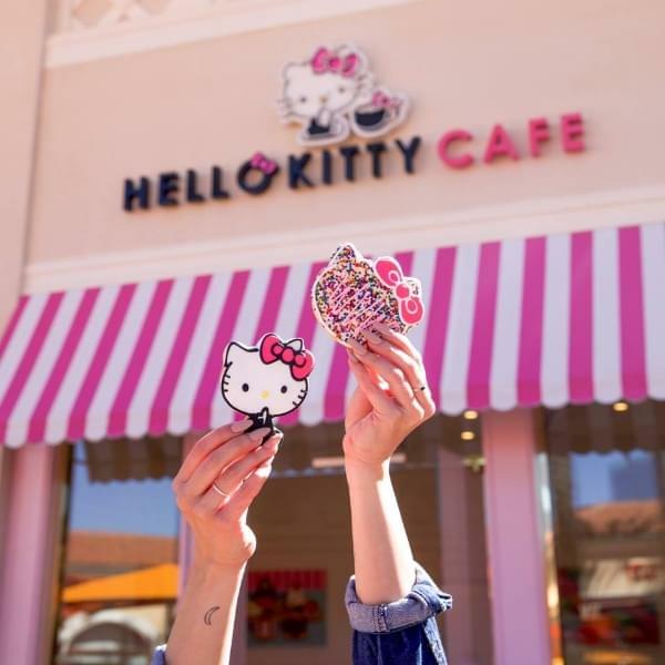 Hello Kitty Cafe 