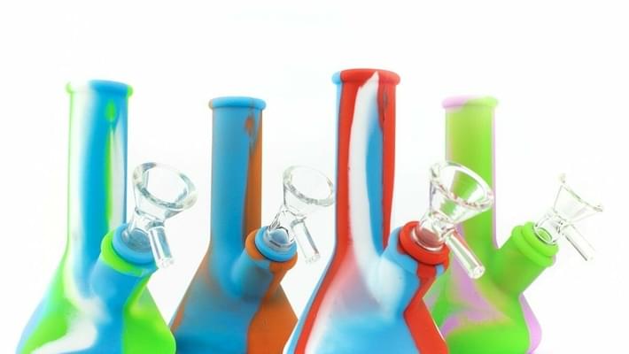 Are Silicone Bongs & Pipes Worth Buying?