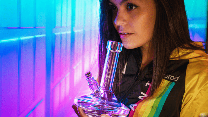 How Do Bongs Work? How to Use Bongs & Other Cannabis Glass