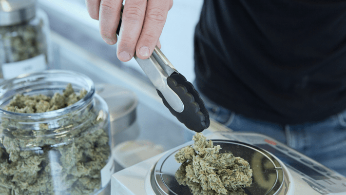 How Do I Buy Weed from A Dispensary? Top Tips for First-Timers