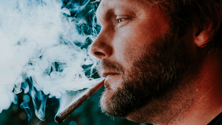How Long Should I Inhale a Marijuana Hit?