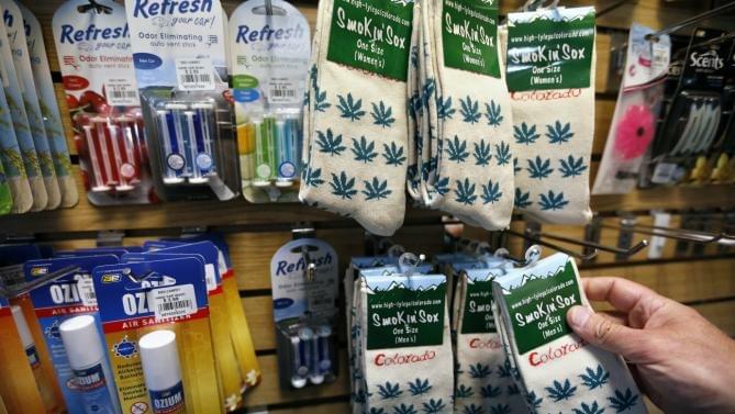 Main Denver airport bans sale of marijuana-themed souvenirs