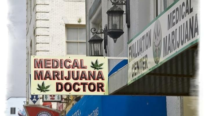 TEXAS' NEW MEDICAL MARIJUANA LAW COULD SEND DOCTORS TO JAIL