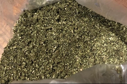 $50 for 1oz exotic shake $200 for 4 oz of sha