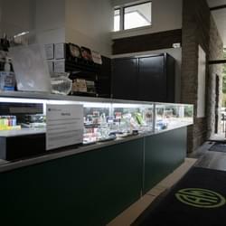 american-mary-ballard-wa-marijuana-dispensary-product-selection.jpg