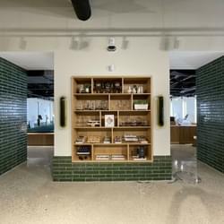 RISE-Mundelein-Medical-&-Recreational-dispensary-shelf.jpg