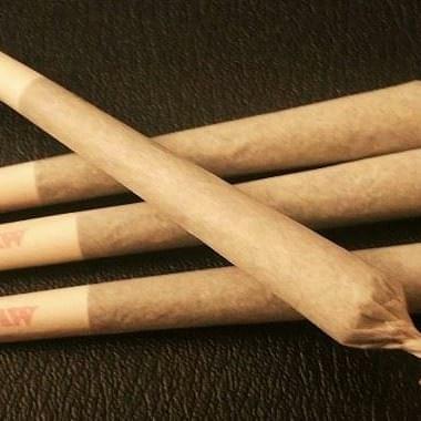 King Size Pre Rolls in 3 Different Strains, Platinum OG, Berry White and OG Kush