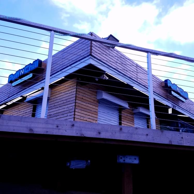 blue skies over puff n chill!