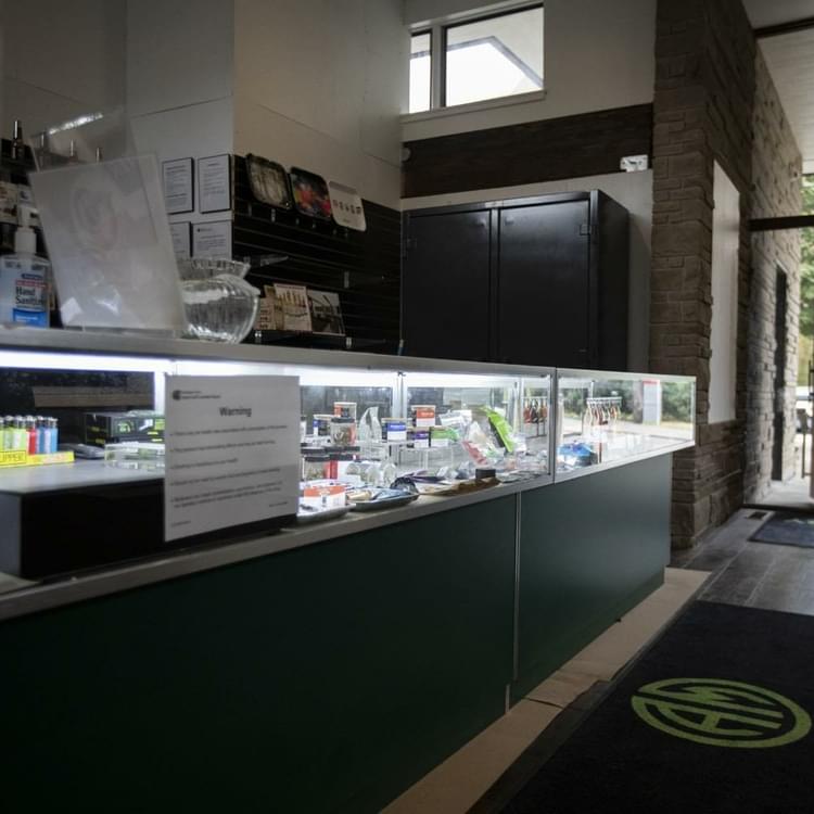american-mary-ballard-wa-marijuana-dispensary-product-selection.jpg