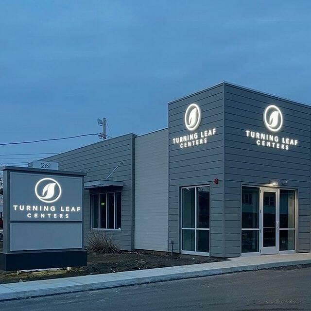 turning-leaf-centers-craft-cannabis-261-king-street.jpg