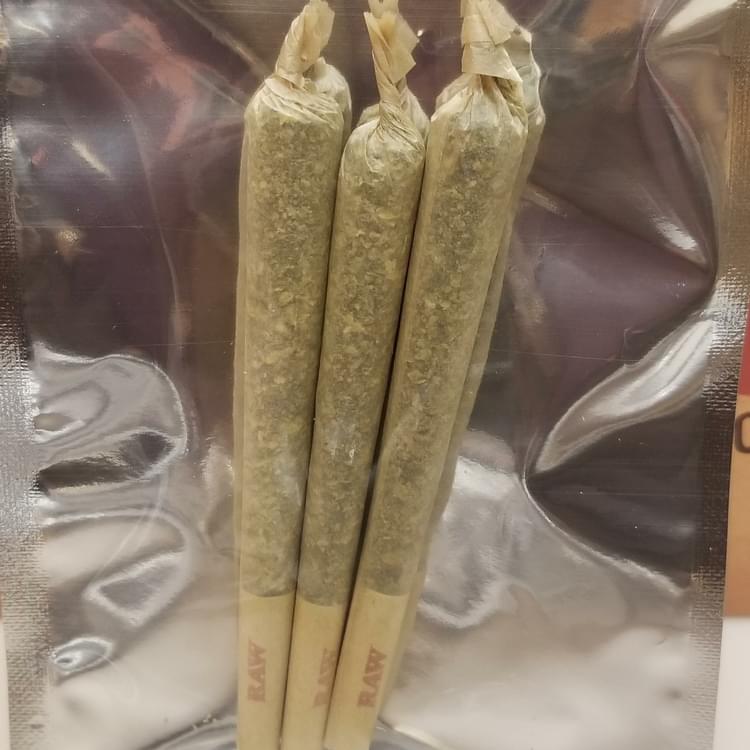 Free Gift Pre Rolls for First time Patients, Returning Patients, Referrals! 