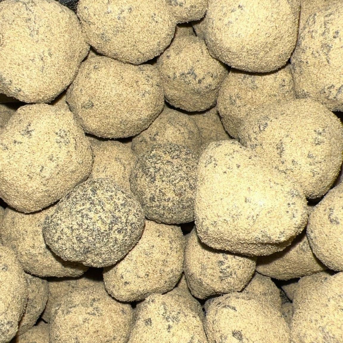 MOON ROCKS- RUNTZ