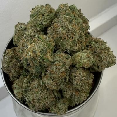 Giraffe Puzzy | LA Family Farms