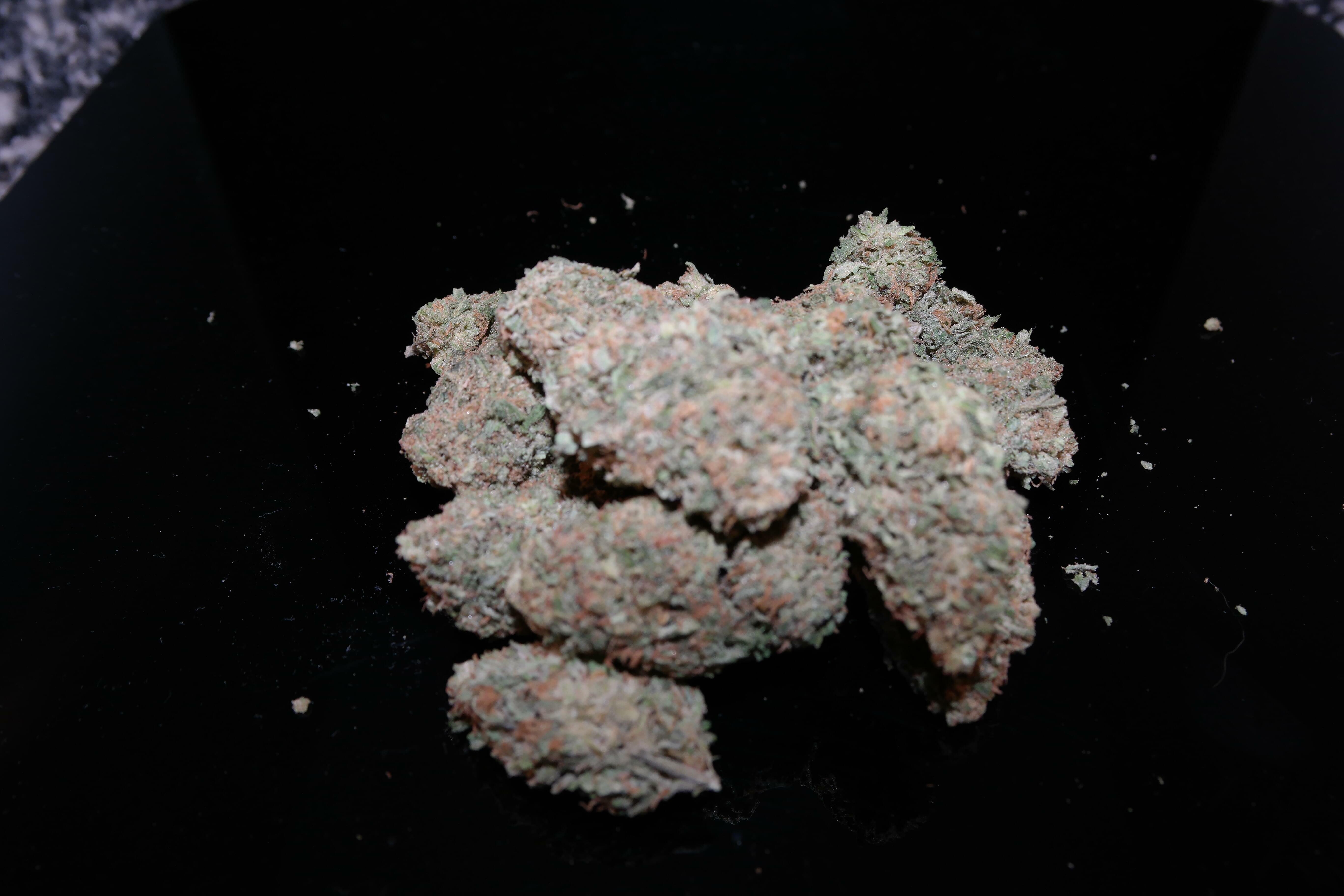 Berry White Strain Allbud